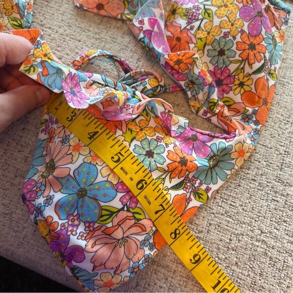 NWT Time and Tru Floral Ruffle Bikini Top Size Medium / 8 - 10 - Picture 6 of 10
